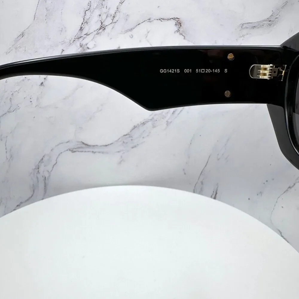New Gucci Sunglasses Black Cat Eye Gold GG Logo Womens